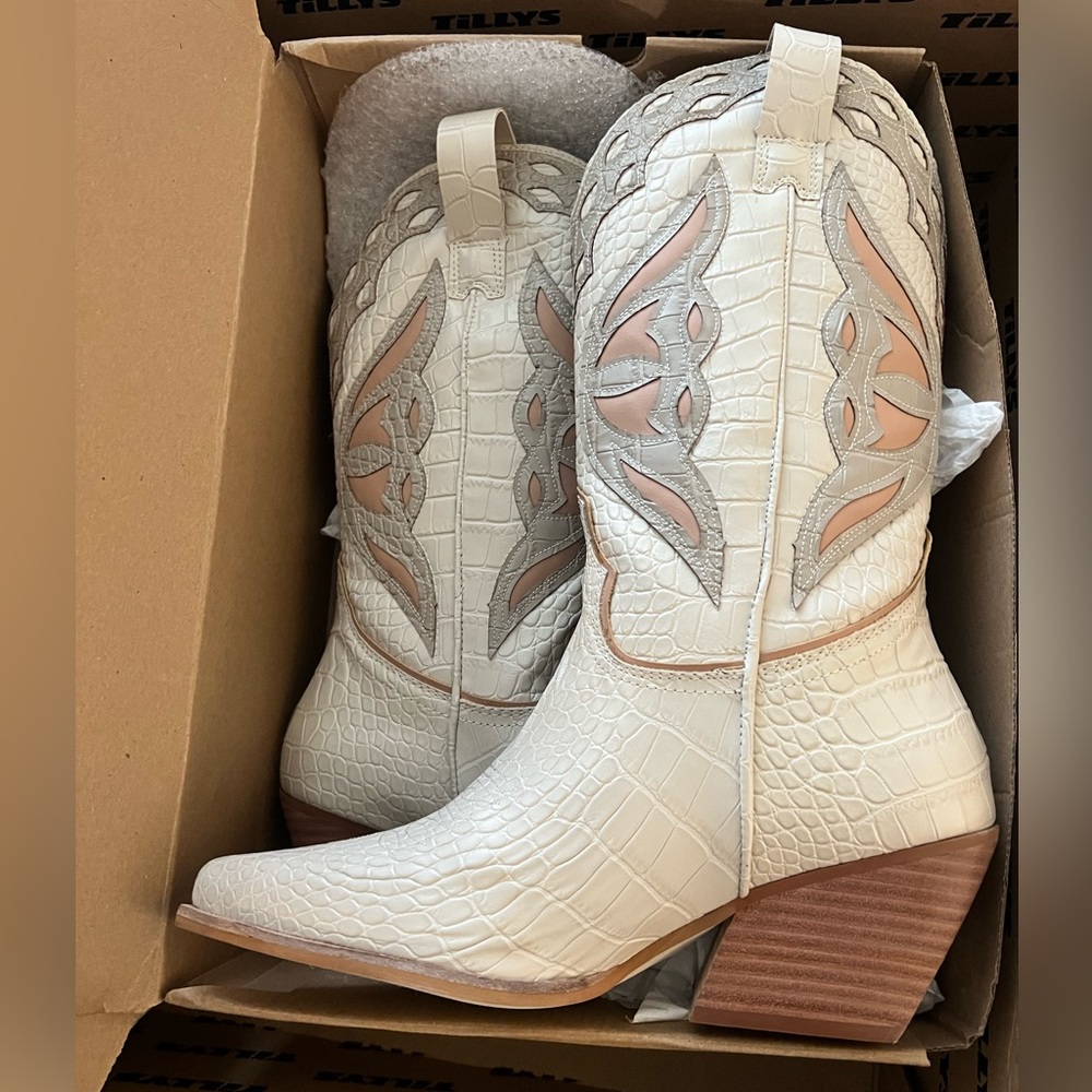 STEVE MADDEN Wynter Womens Western Butterfly Cowgirl Boots